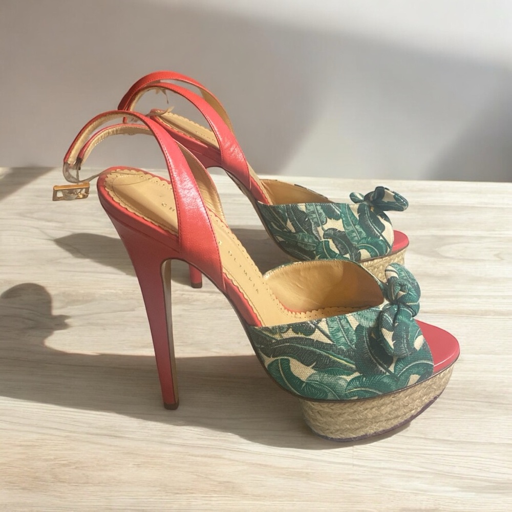 Charlotte Olympia Serena Banana Leaf Sandal Herls - Picture 3 of 16